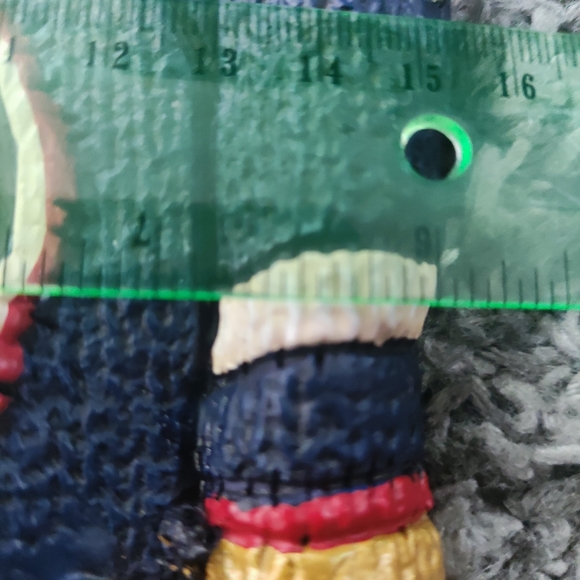 Oilers jersey Art sculpture - Picture 3 of 5